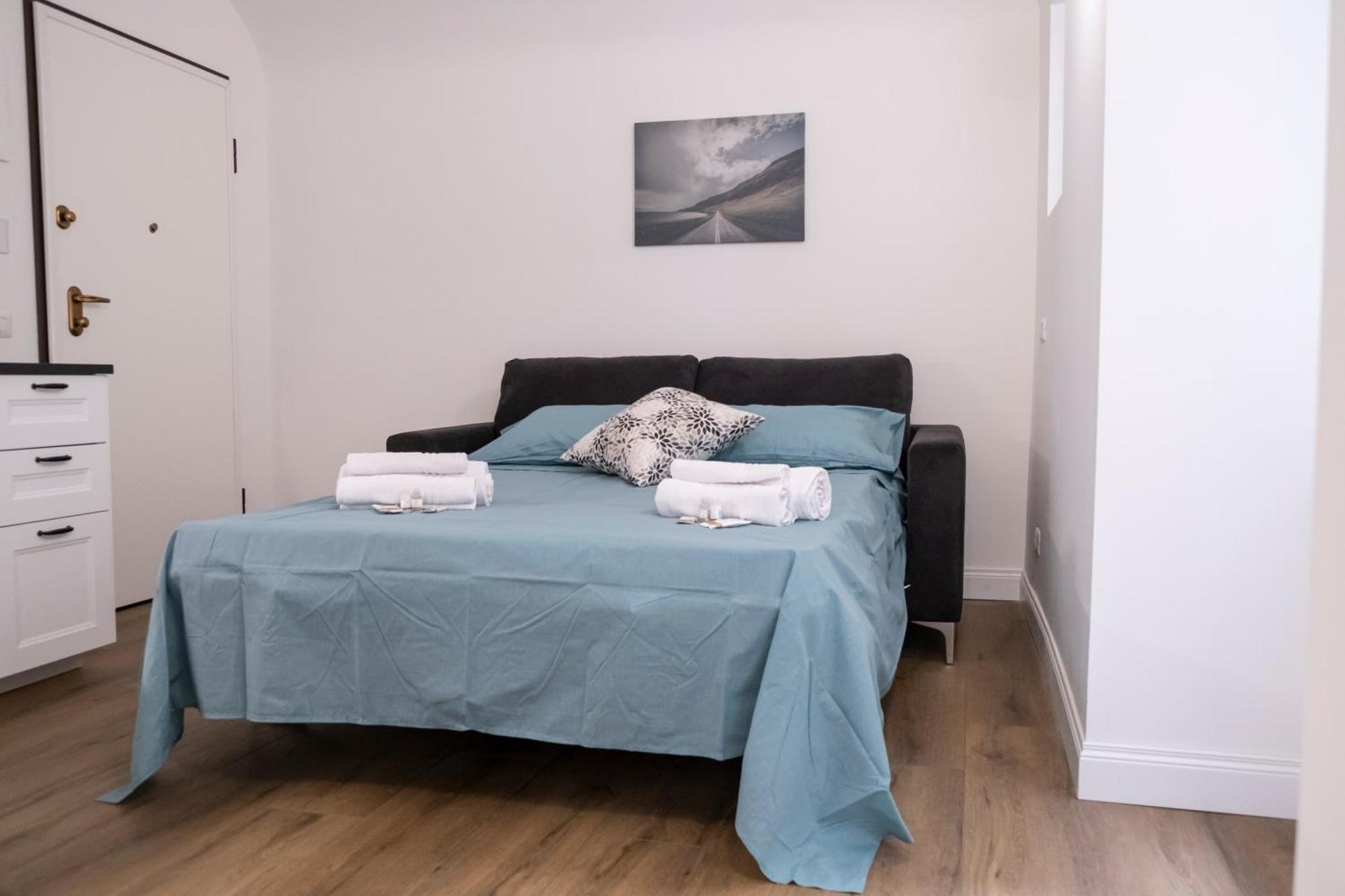 Апартаменти Centro-5Stelle 10 Minuti Dal Mare A Piedi Савона Екстер'єр фото